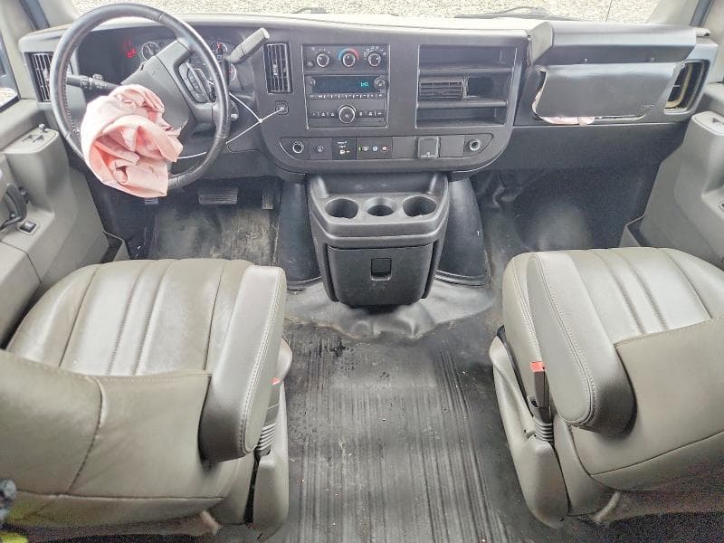 2022 CHEVROLET EXPRESS G2500 4LT 4LT 9