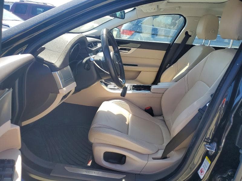 2017 JAGUAR XF PREMIUM 7