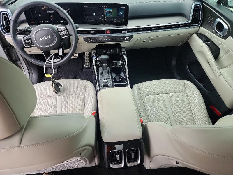 2025 KIA SORENTO SX 8