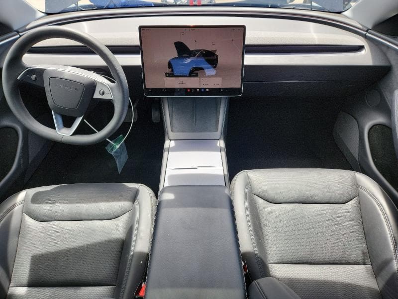 2025 TESLA MODEL 3 8