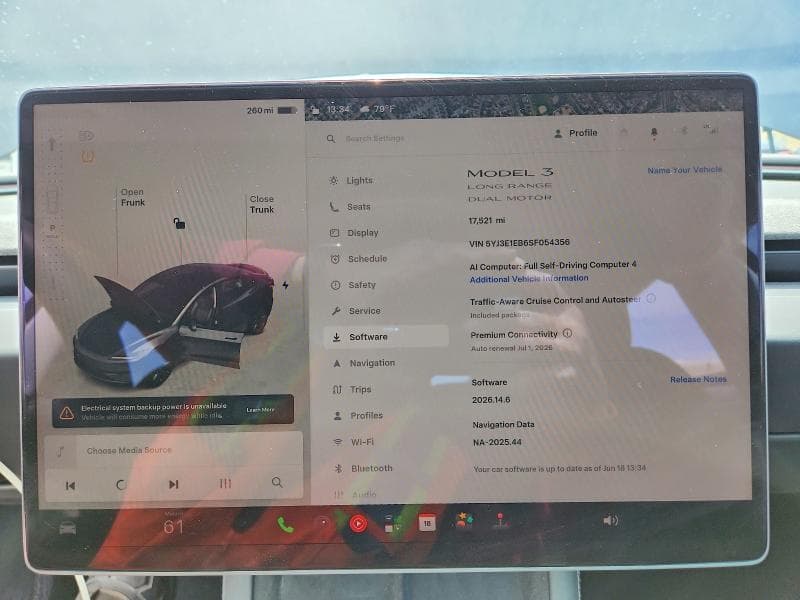 2025 TESLA MODEL 3 9