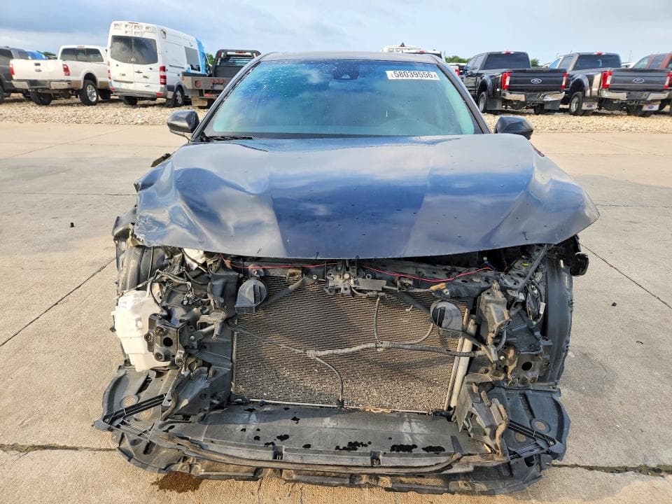 2019 TOYOTA CAMRY SE SE 5
