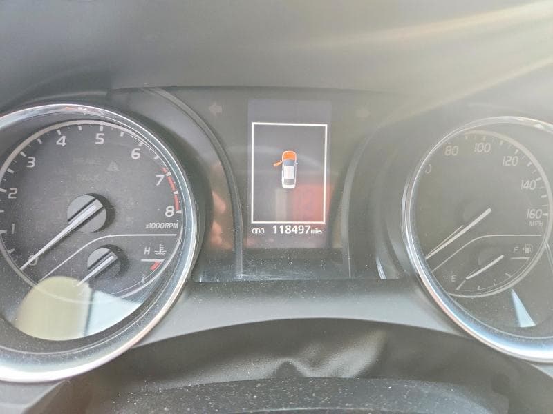 2019 TOYOTA CAMRY SE SE 9