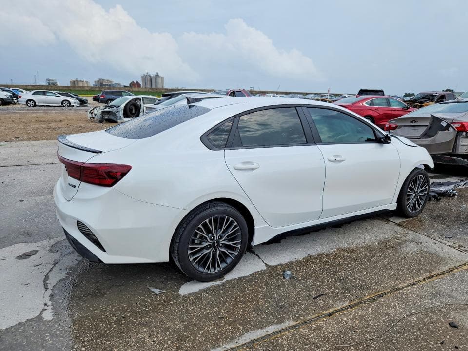 2024 KIA FORTE GT LINE 3