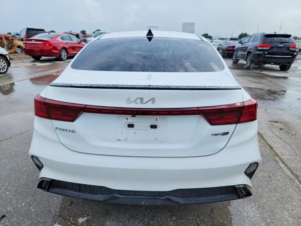2024 KIA FORTE GT LINE 6