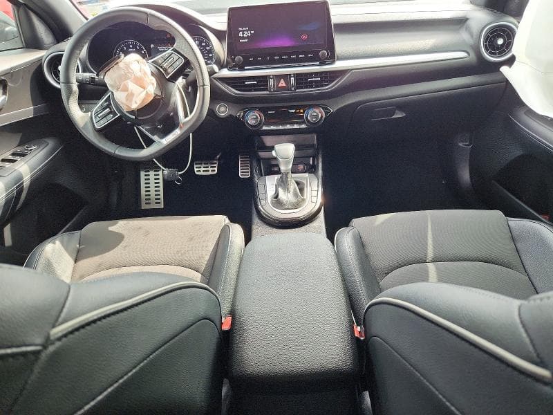 2024 KIA FORTE GT LINE 8