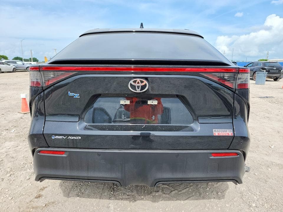 2026 TOYOTA BZ XLE 6