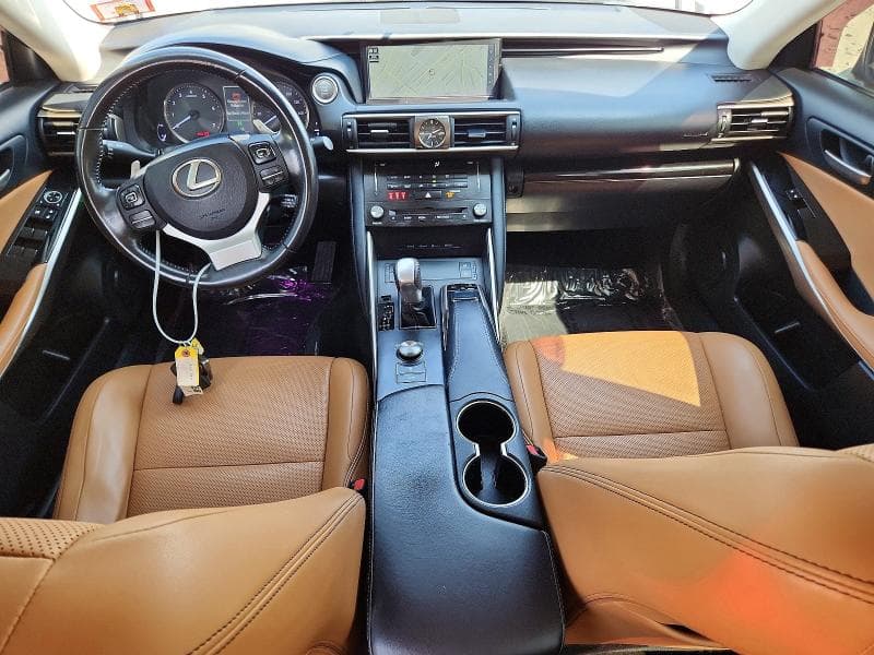 2017 LEXUS IS 300 8