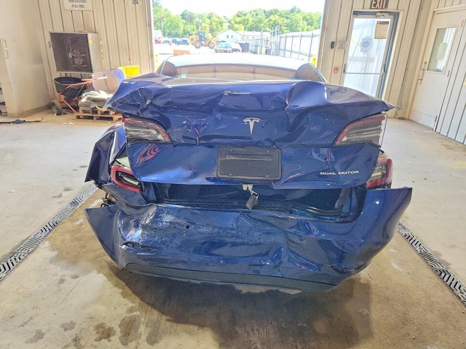 2020 TESLA MODEL 3 6