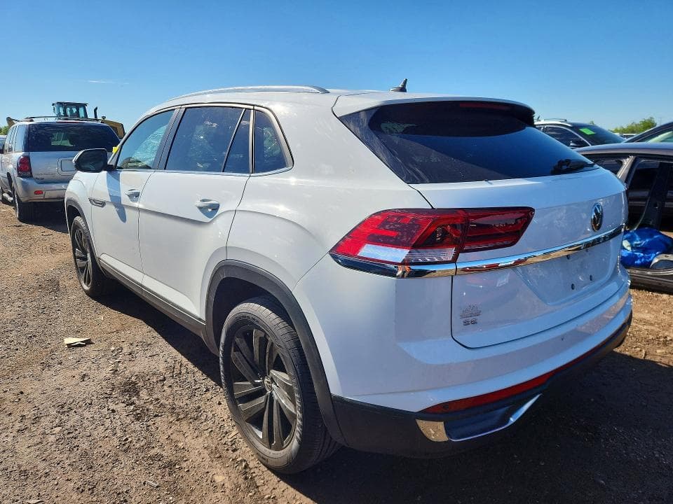 2023 VOLKSWAGEN ATLAS CROSS SPORT SE 2