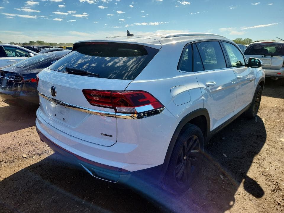 2023 VOLKSWAGEN ATLAS CROSS SPORT SE 3