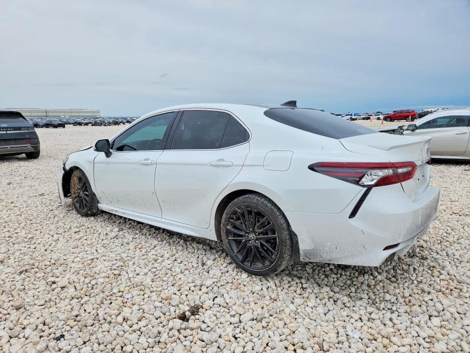 2021 TOYOTA CAMRY XSE V6 2