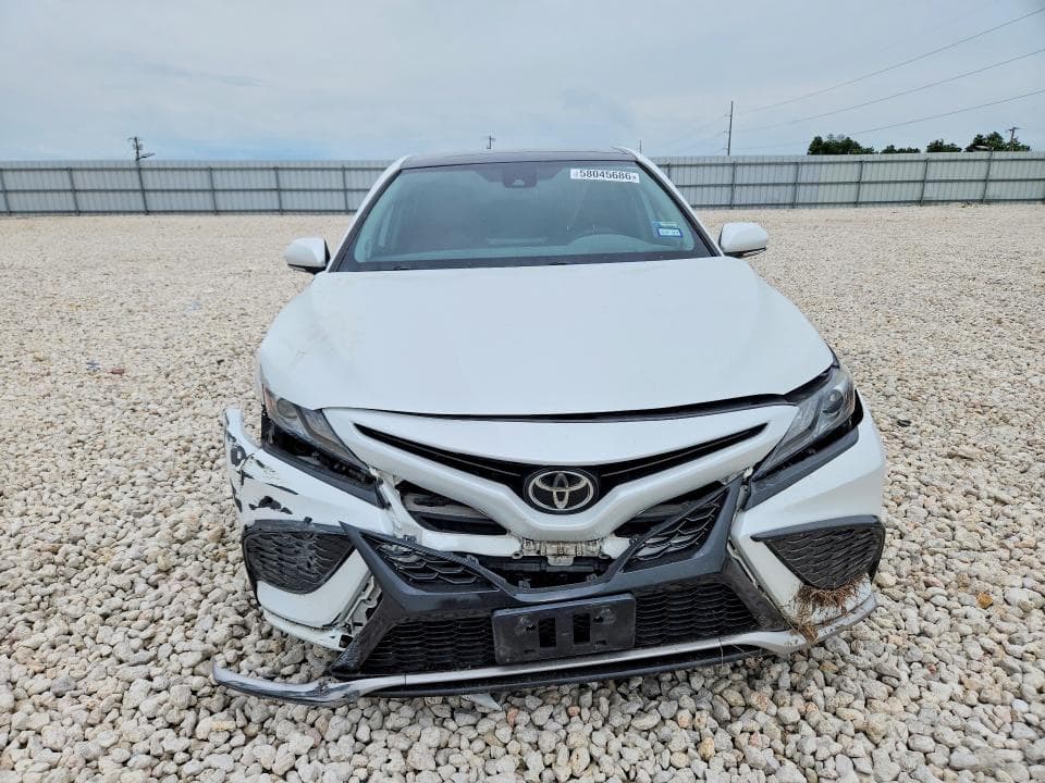 2021 TOYOTA CAMRY XSE V6 5