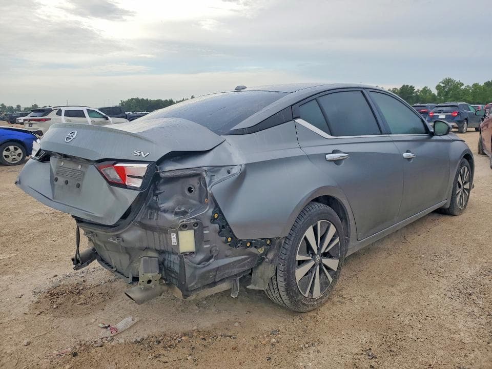 2020 NISSAN ALTIMA SV SV 3