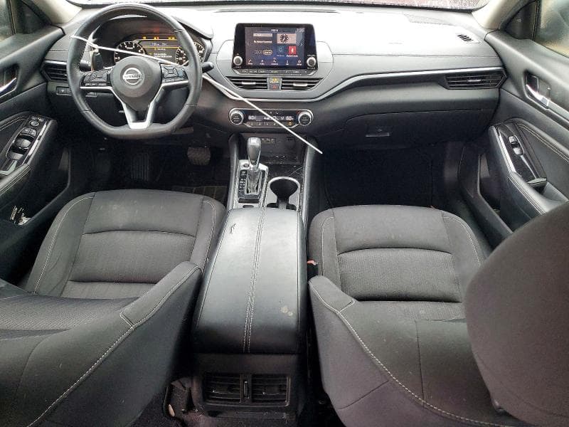 2020 NISSAN ALTIMA SV SV 8