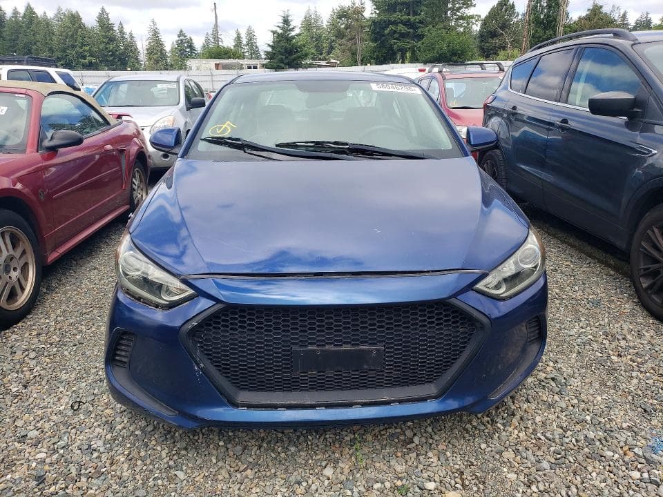 2017 HYUNDAI ELANTRA SE SE 5