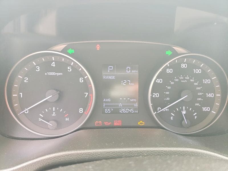 2017 HYUNDAI ELANTRA SE SE 9