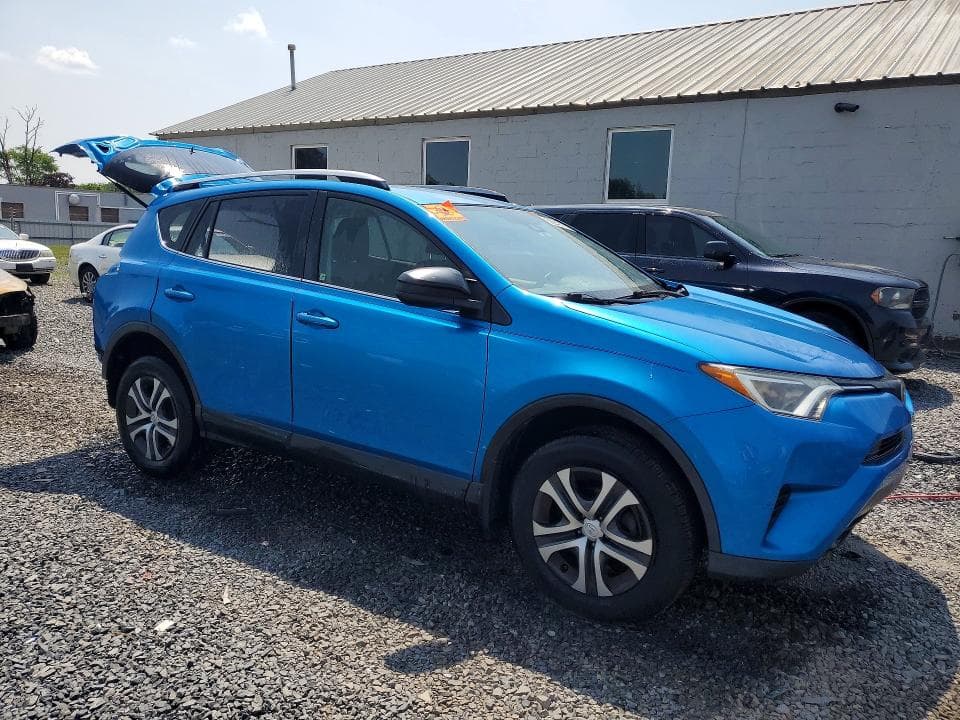 2017 TOYOTA RAV4 LE 5