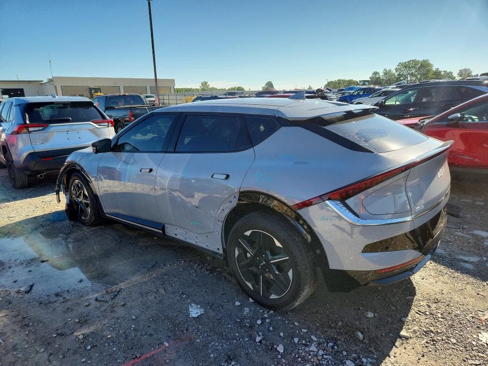 2025 KIA EV6 WIND 2