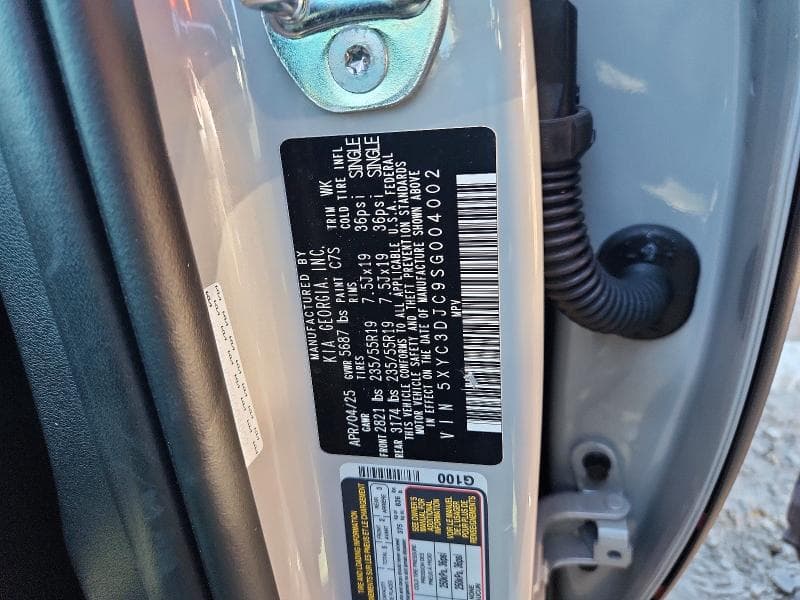 2025 KIA EV6 WIND 12