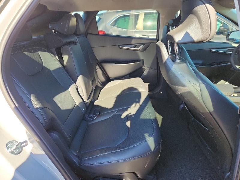 2025 KIA EV6 WIND 10