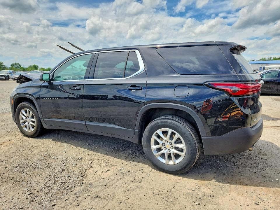 2023 CHEVROLET TRAVERSE LS 2