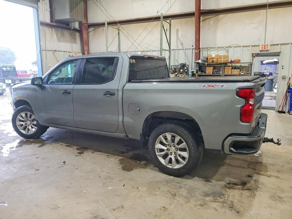 2023 CHEVROLET SILVERADO K1500 CUSTOM 2