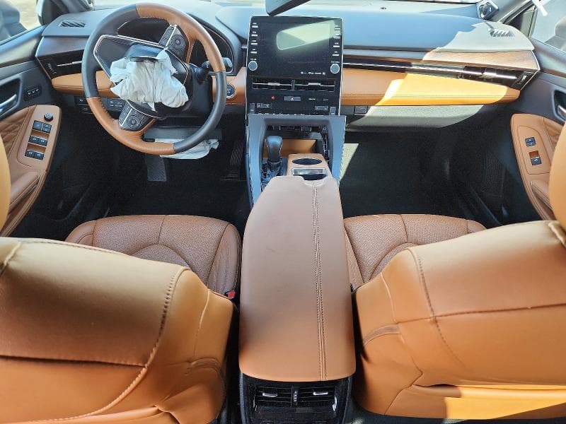 2022 TOYOTA AVALON LIMITED 8