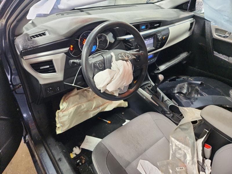 2016 TOYOTA COROLLA LE 8