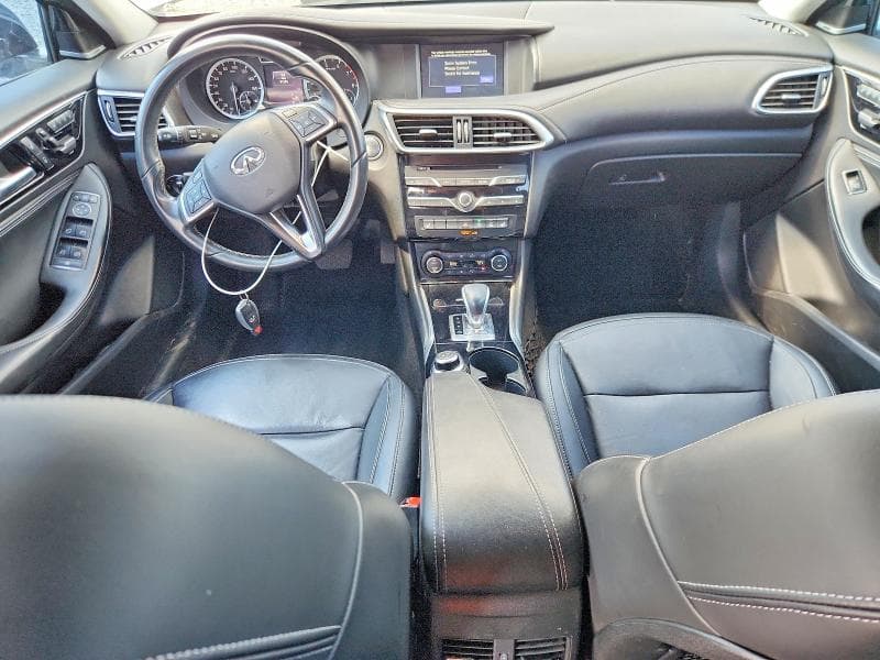 2018 INFINITI QX30 PREMIUM 8