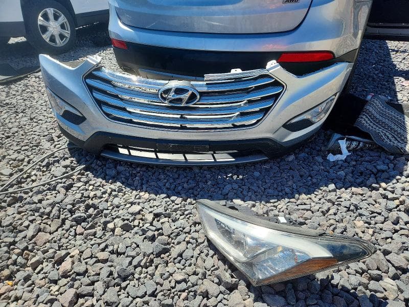 2016 HYUNDAI SANTA FE SE 13