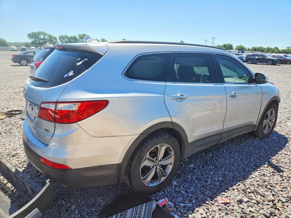 2016 HYUNDAI SANTA FE SE 3