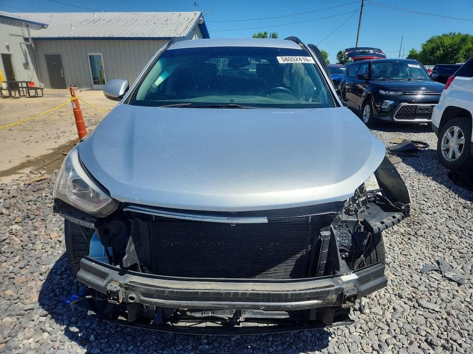 2016 HYUNDAI SANTA FE SE 5
