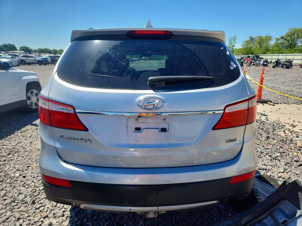 2016 HYUNDAI SANTA FE SE 6