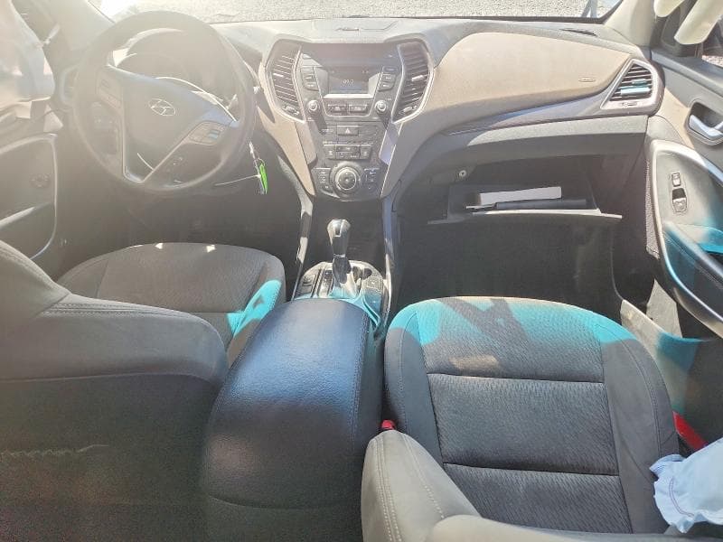 2016 HYUNDAI SANTA FE SE 8