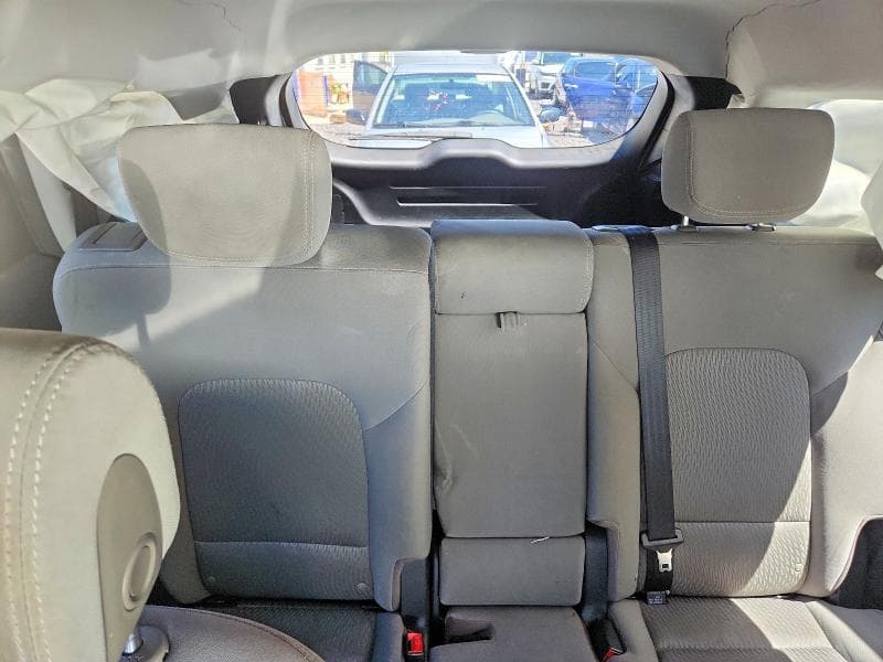 2016 HYUNDAI SANTA FE SE 10