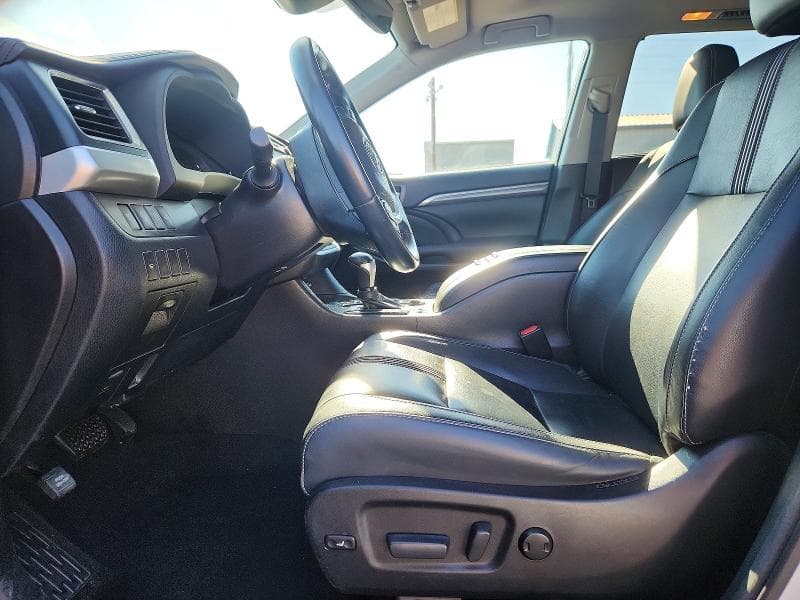 2018 TOYOTA HIGHLANDER SE 7