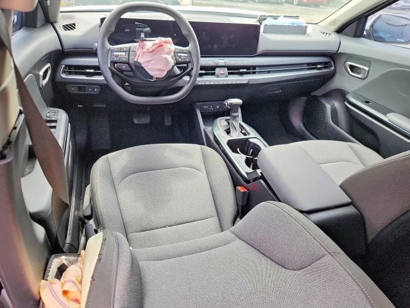 2025 KIA K4 LXS 8