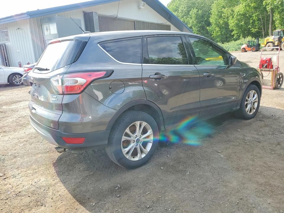 2017 FORD ESCAPE SE SE 4
