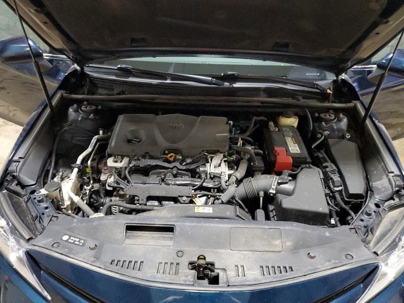 2018 TOYOTA CAMRY LE 11