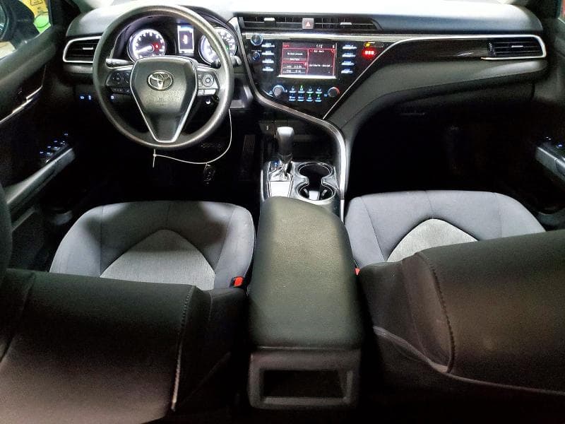 2018 TOYOTA CAMRY LE 8