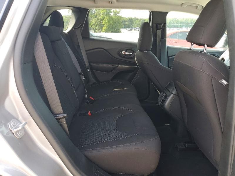 2019 JEEP CHEROKEE LATITUDE 11