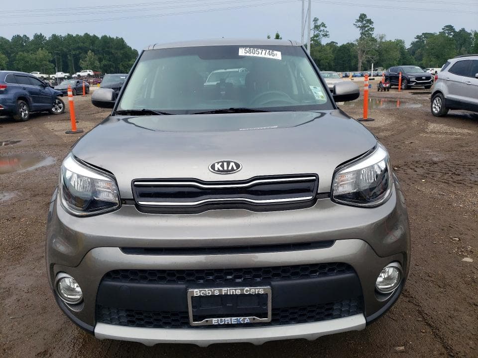 2019 KIA SOUL + 5