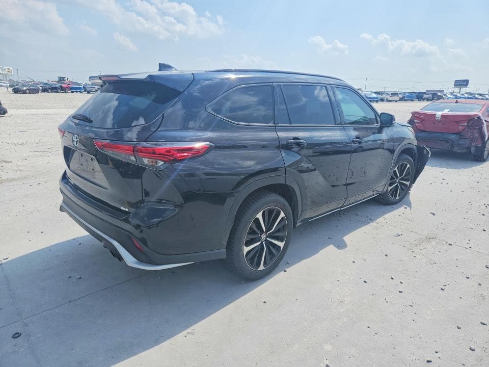 2021 TOYOTA HIGHLANDER XSE 3