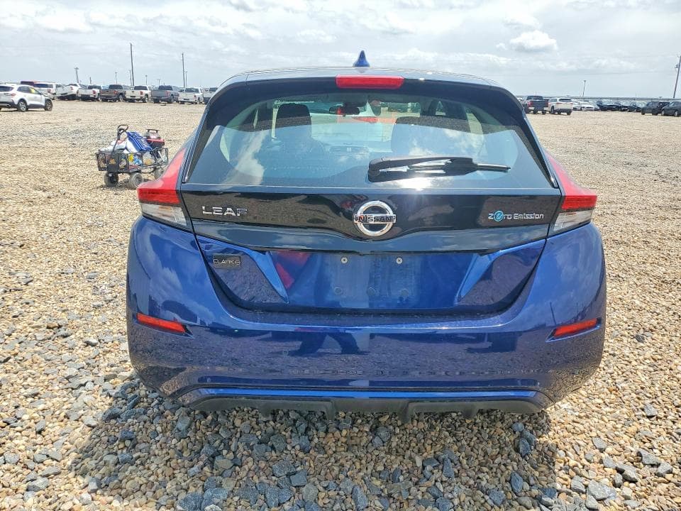 2021 NISSAN LEAF S 6