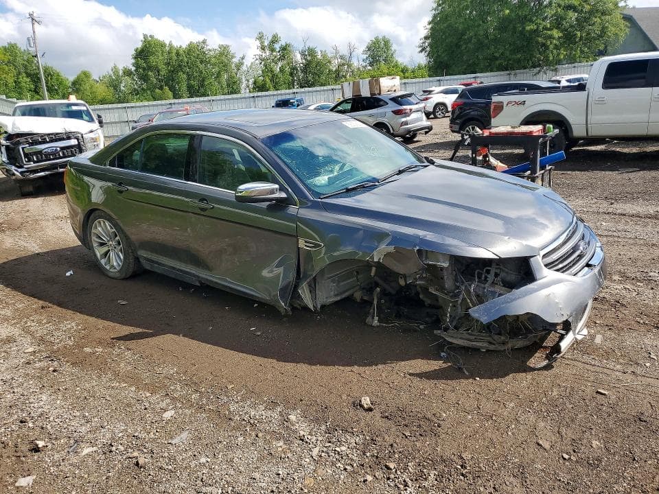 2018 FORD TAURUS LIMITED LIMITED 4