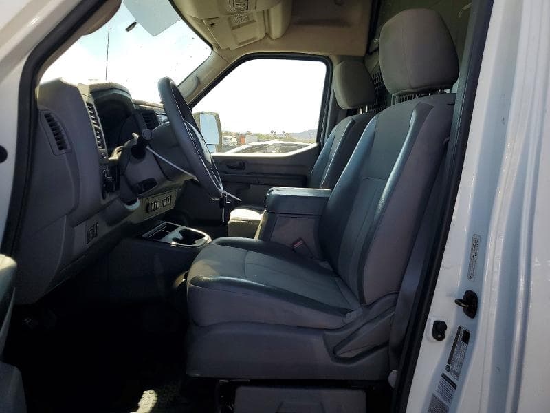 2018 NISSAN NV 2500 HD SV 7