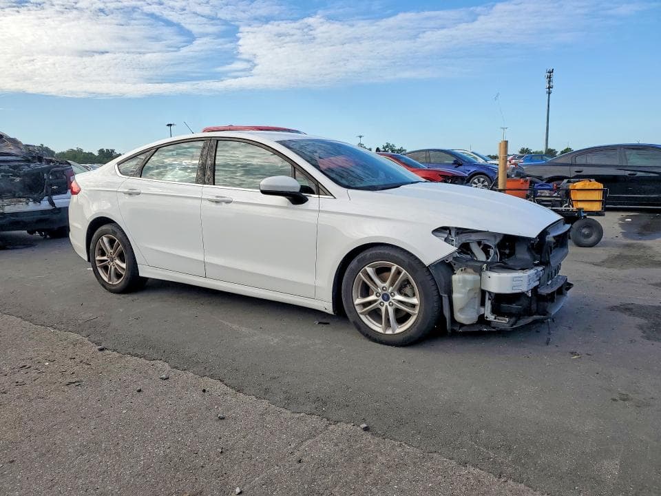 2018 FORD FUSION SE 4