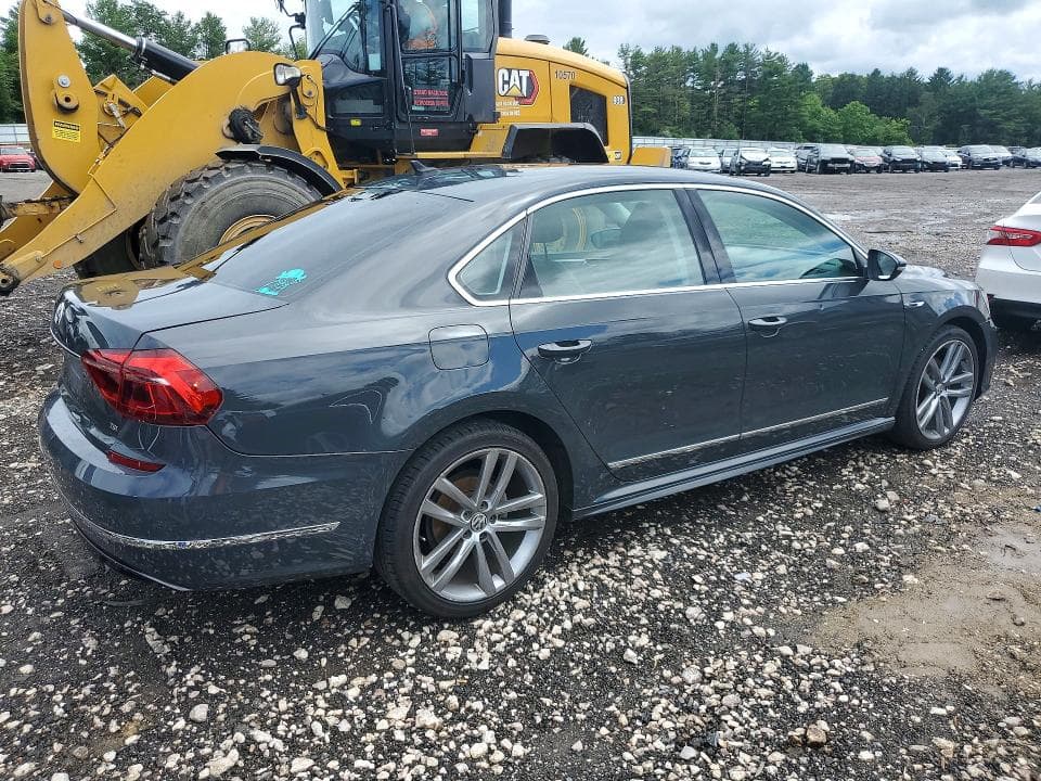 2017 VOLKSWAGEN PASSAT R-LINE 3