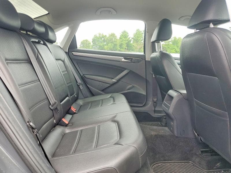 2017 VOLKSWAGEN PASSAT R-LINE 10